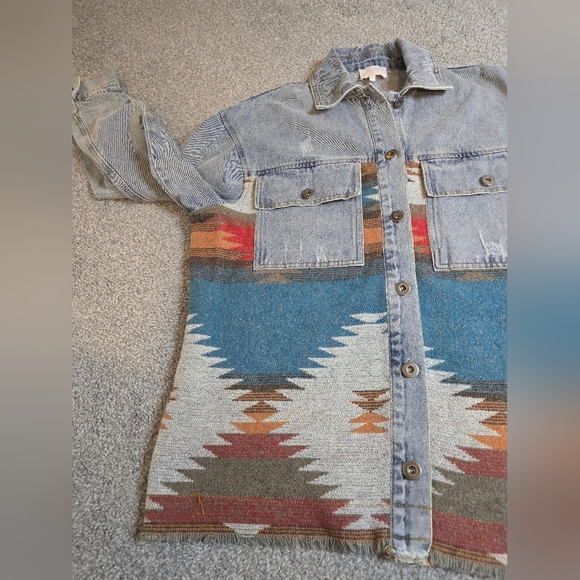 Entro Southwest Western Aztek Denim Shacket Ladies Size Small - Picture 5 of 11